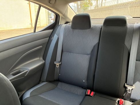 Used 2025 Nissan Versa SV image 37