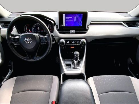 Used 2024 Toyota RAV4 XLE FWD image 14