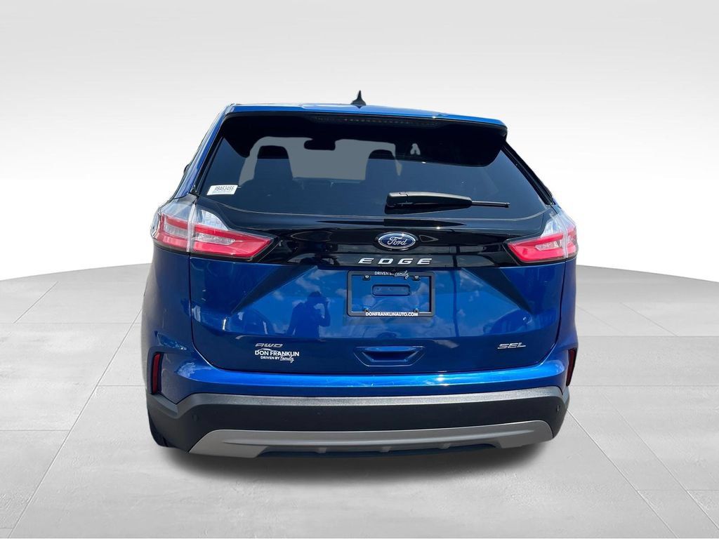 Used 2024 Ford Edge SEL AWD/4WD image 4