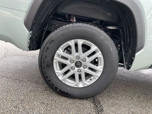 Used 2024 Toyota Tundra SR5 w/ SR5 Convenience Package image 12