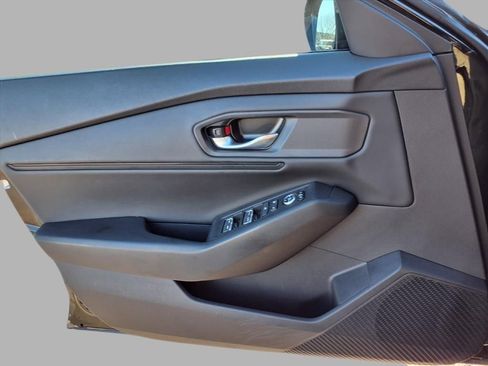 Used 2023 Honda Accord EX image 16