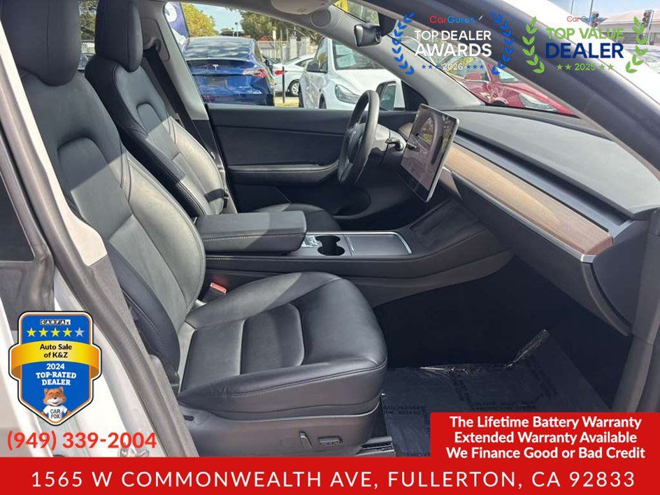 Used 2022 Tesla Model Y Long Range AWD/4WD image 18