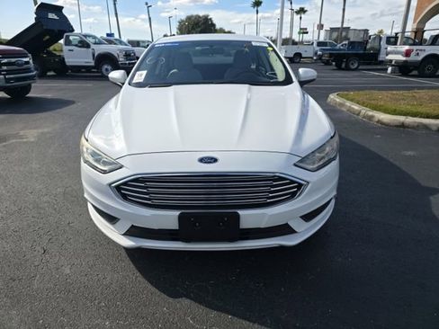 Used 2018 Ford Fusion S image 3