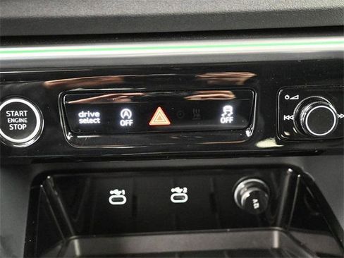 Certified 2025 Audi Q5 Premium w/ Convenience Package image 22