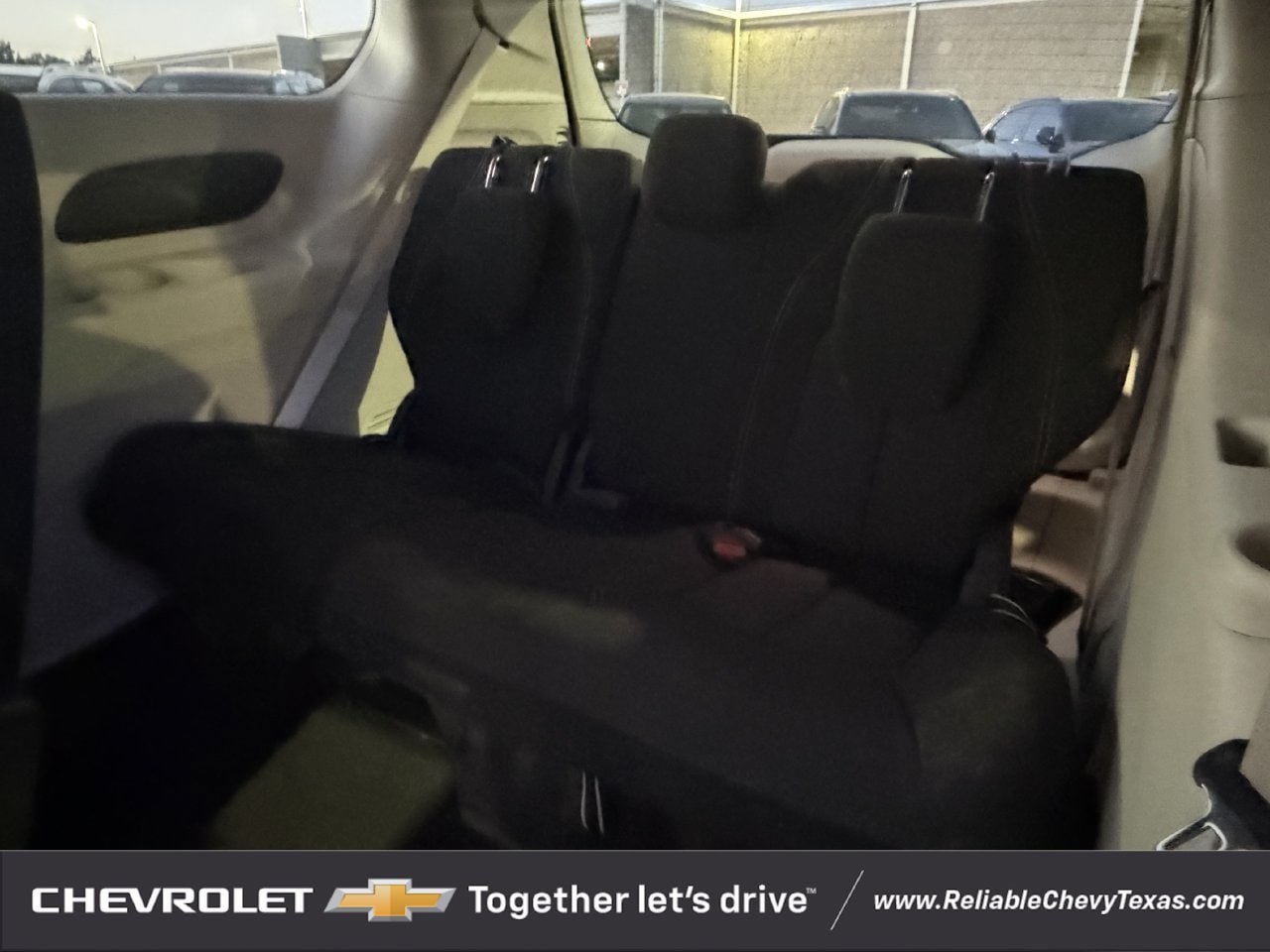 Used 2022 Chrysler Voyager LX FWD image 29
