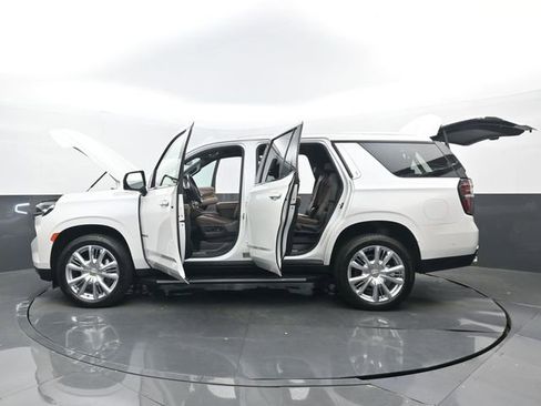 Used 2023 Chevrolet Tahoe High Country w/ Advanced Technology Package AWD/4WD image 36
