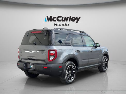 Used 2025 Ford Bronco Sport Outer Banks AWD/4WD image 3