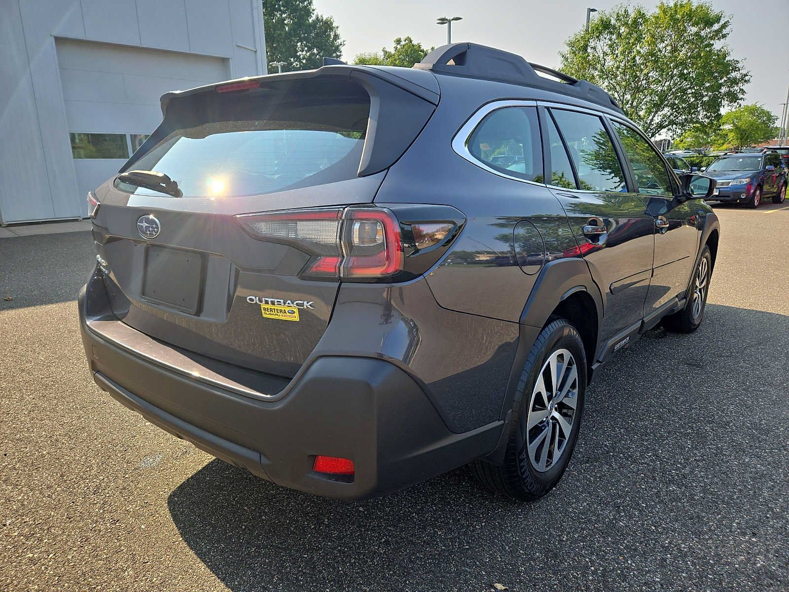 Used 2024 Subaru Outback AWD/4WD image 6