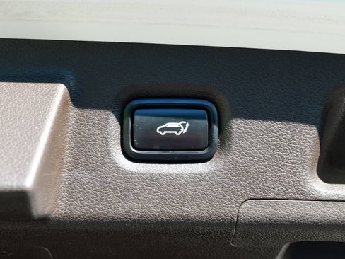 Used 2019 Hyundai Santa Fe SEL AWD/4WD image 47
