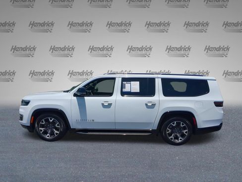 Used 2024 Jeep Wagoneer L Series III w/ Flexible Seating Group AWD/4WD image 6