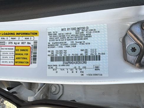 Used 2018 Ford Fusion SE w/ Fusion SE Technology Package FWD image 21