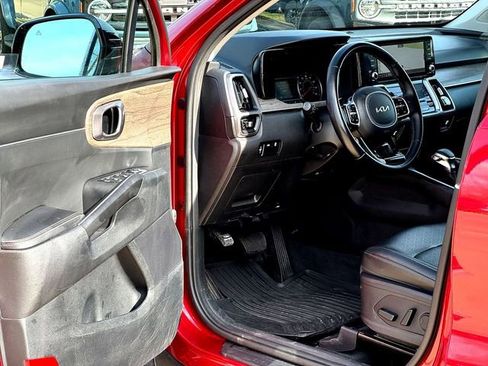 Used 2023 Kia Sorento S image 8
