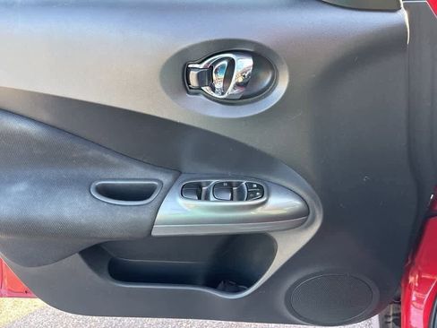 Used 2016 Nissan Juke S image 9