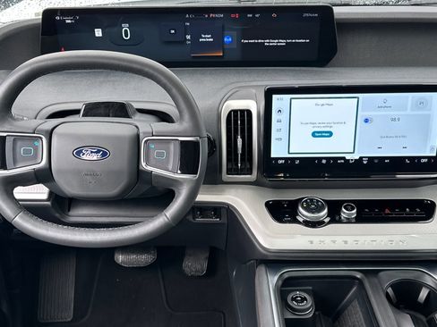 Used 2025 Ford Expedition Max Active image 13