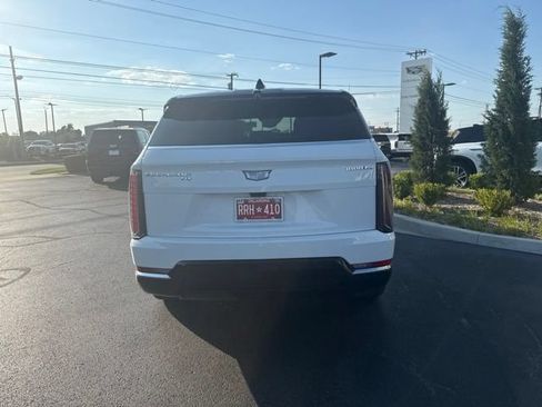 Used 2025 Cadillac Escalade IQ Luxury 2 AWD/4WD image 14