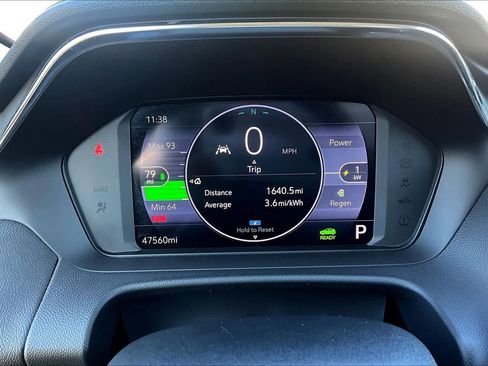 Used 2023 Chevrolet Bolt EUV LT image 24