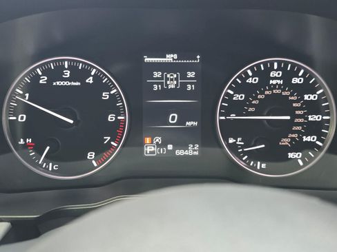 Certified 2025 Subaru Crosstrek 2.5i Premium AWD/4WD image 12
