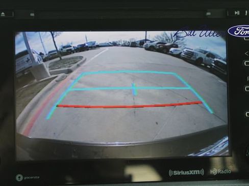 Used 2019 Toyota Sienna SE image 23