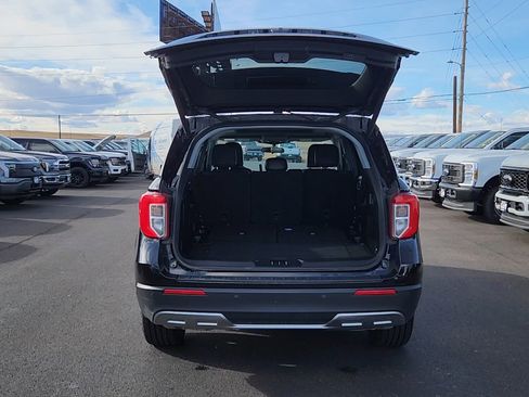Used 2024 Ford Explorer XLT w/ Equipment Group 202A image 19