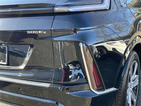 Used 2024 Cadillac Lyriq Tech image 6