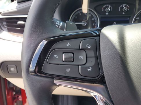 Used 2023 Buick Enclave Essence image 17