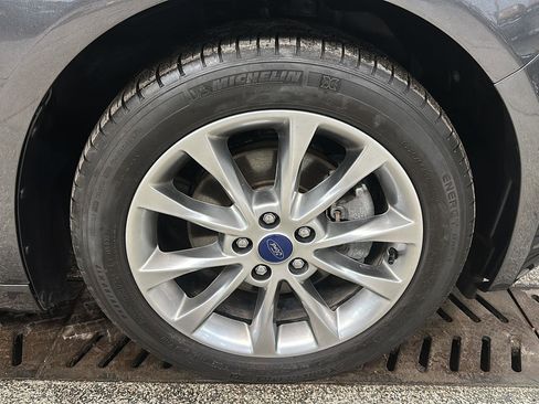 Used 2017 Ford Fusion S image 12