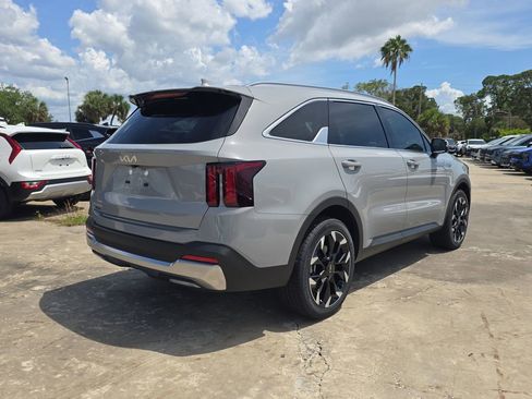 New 2026 Kia Sorento EX FWD image 8