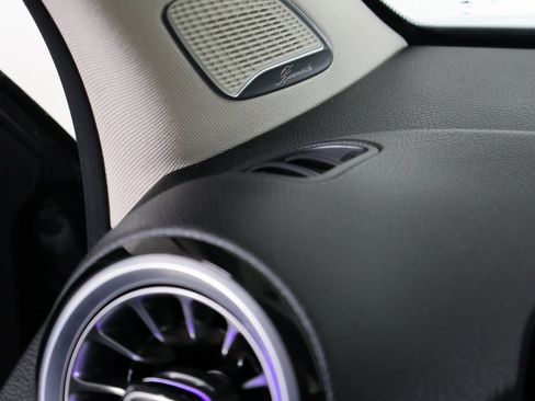 Used 2022 Mercedes-Benz EQB 300 4MATIC image 6