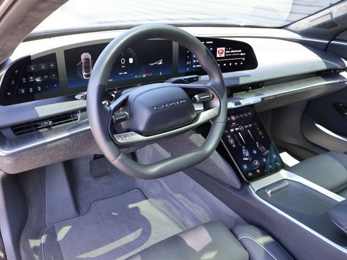 Used 2024 Lucid Air Touring AWD/4WD image 11