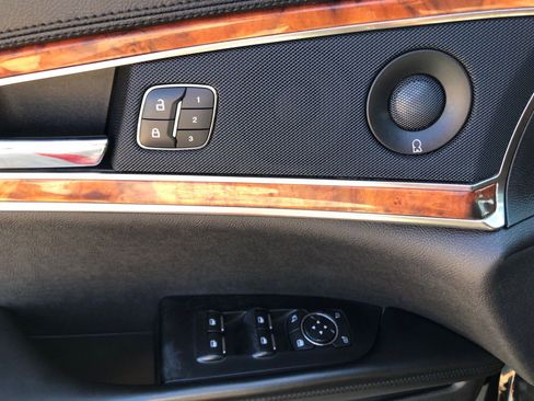 Used 2019 Lincoln Nautilus Reserve image 12