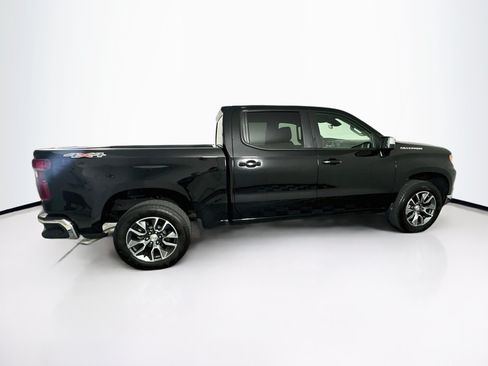 Used 2024 Chevrolet Silverado 1500 LT AWD/4WD image 10