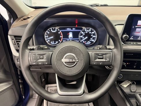 Used 2022 Nissan Rogue S AWD/4WD image 19