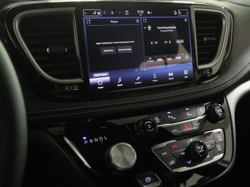 New 2026 Chrysler Pacifica Select image 24