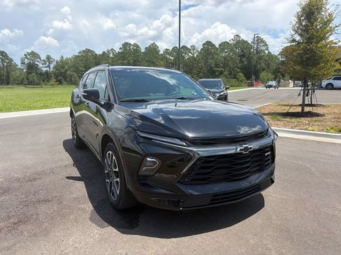 Used 2025 Chevrolet Blazer RS FWD image 7