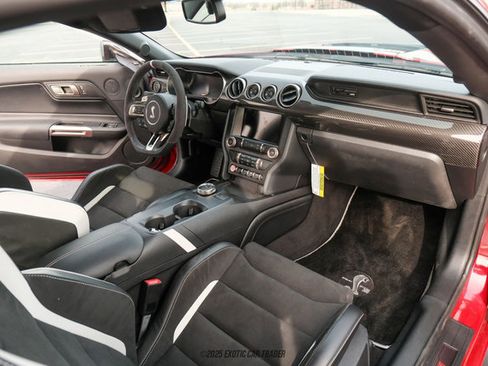 Used 2020 Ford Mustang Shelby GT500 w/ Carbon Fiber Track Pack image 23