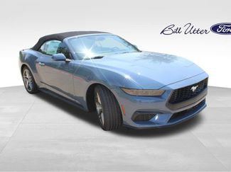 New 2025 Ford Mustang Convertible video 2