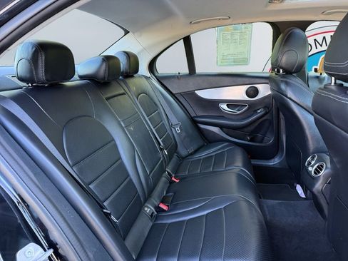 Used 2019 Mercedes-Benz C 300 Sedan image 22