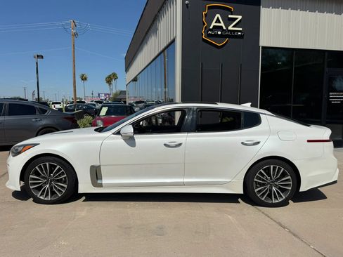Used 2018 Kia Stinger Premium RWD image 9