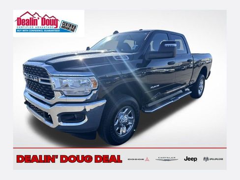 Used 2024 RAM 2500 Big Horn w/ Bed Utility Group image 1