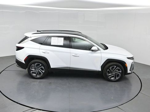 Used 2025 Hyundai Tucson Limited AWD/4WD image 39