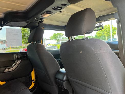 Used 2015 Jeep Wrangler Unlimited Sport w/ Power Convenience Group AWD/4WD image 28