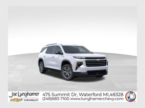 New 2026 Chevrolet Traverse LT w/ LPO, Floor Liner Package AWD/4WD image 1