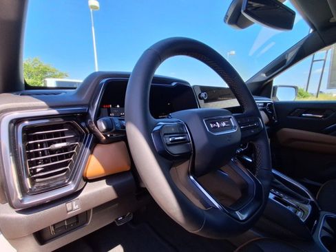 New 2026 GMC Canyon AT4 AWD/4WD image 10