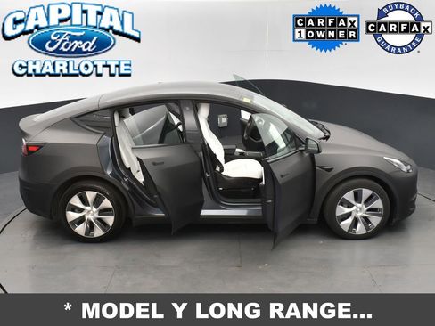 Used 2022 Tesla Model Y Long Range image 28