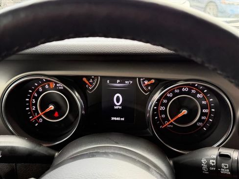 Used 2019 Jeep Wrangler Sport AWD/4WD image 21