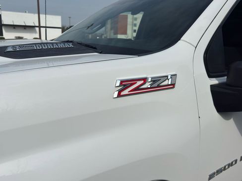 Used 2023 Chevrolet Silverado 2500 LT w/ Convenience Package image 17