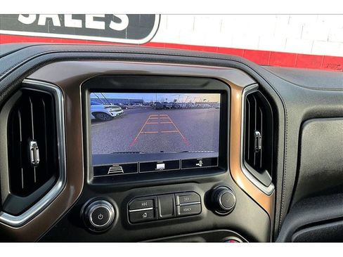 Used 2020 Chevrolet Silverado 1500 High Country image 24