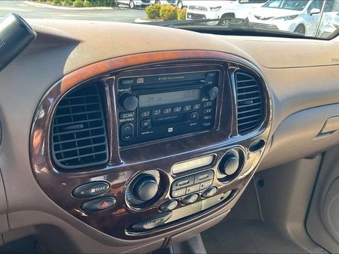 Used 2002 Toyota Sequoia SR5 RWD image 21