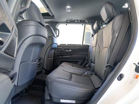 New 2026 Lexus LX 700h Luxury w/ Appearance Package AWD/4WD image 15