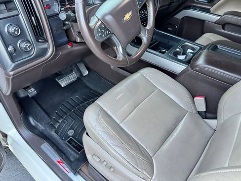 Used 2015 Chevrolet Silverado 1500 LTZ Z71 w/ LTZ Plus Package image 19